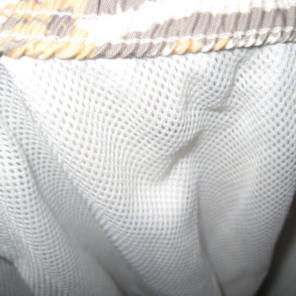 PacSun Men's Swim Trunks with Floral zebra Pattern - Picture 9 of 9